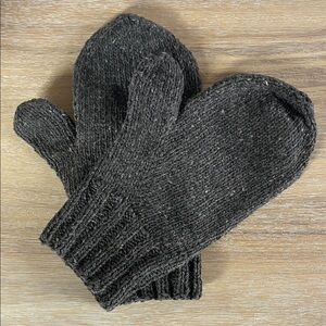 Hand Knit Men’s Mittens